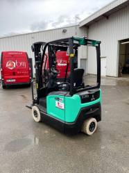 Chariot elevateur electrique 3 roues 1 600 kg Mitsubishi FB16NT